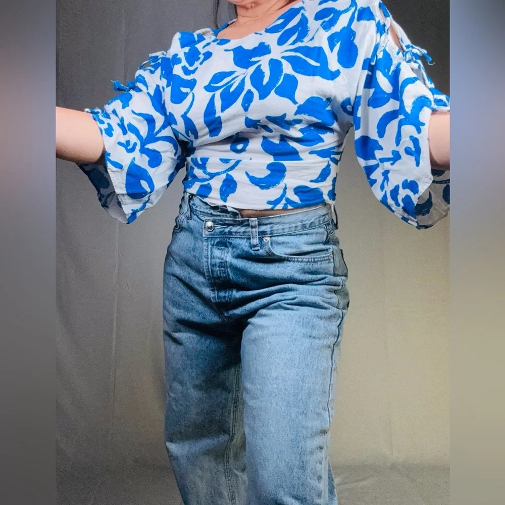 Zara Light Blue Relaxed Fit Jeans